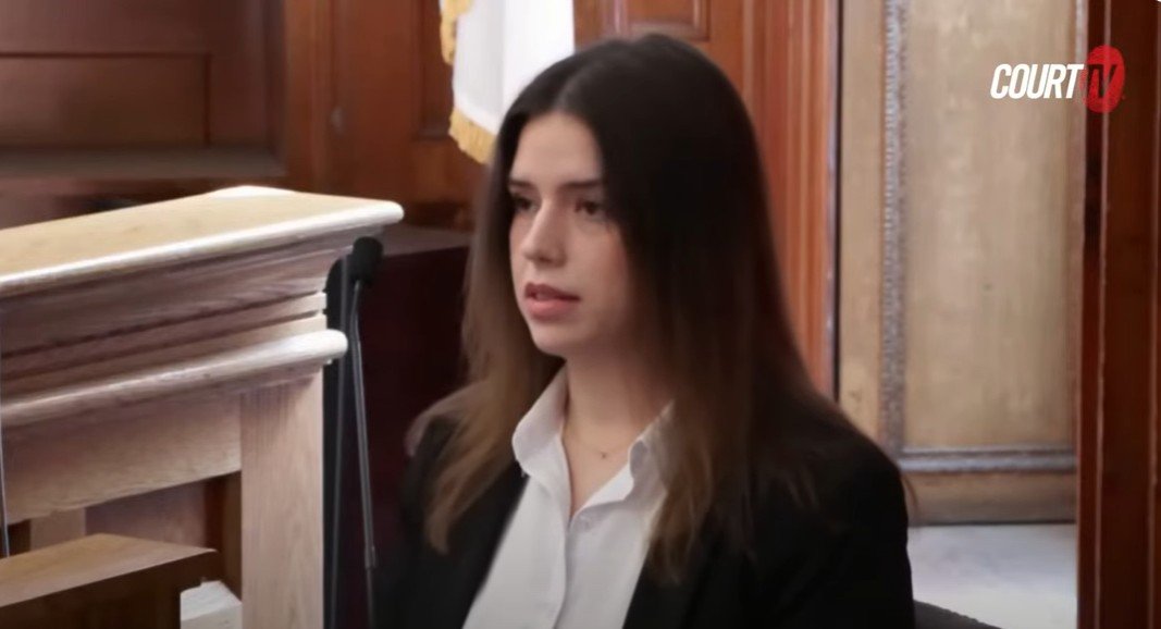 Kelly Dever on the witness stand